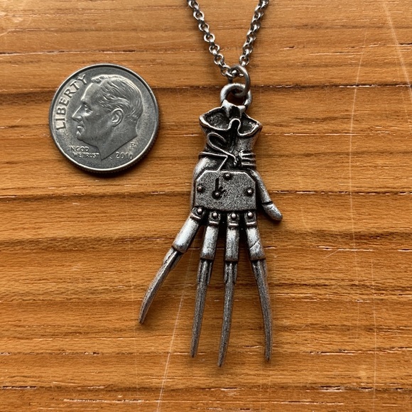 Steampunk robotic Mechanical hand necklace - Picture 3 of 5